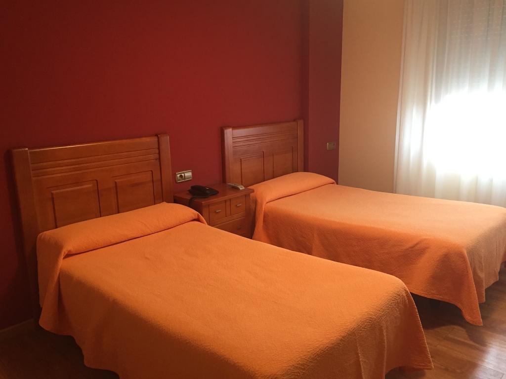 Hotel El Ancla Ponferrada Habitación foto